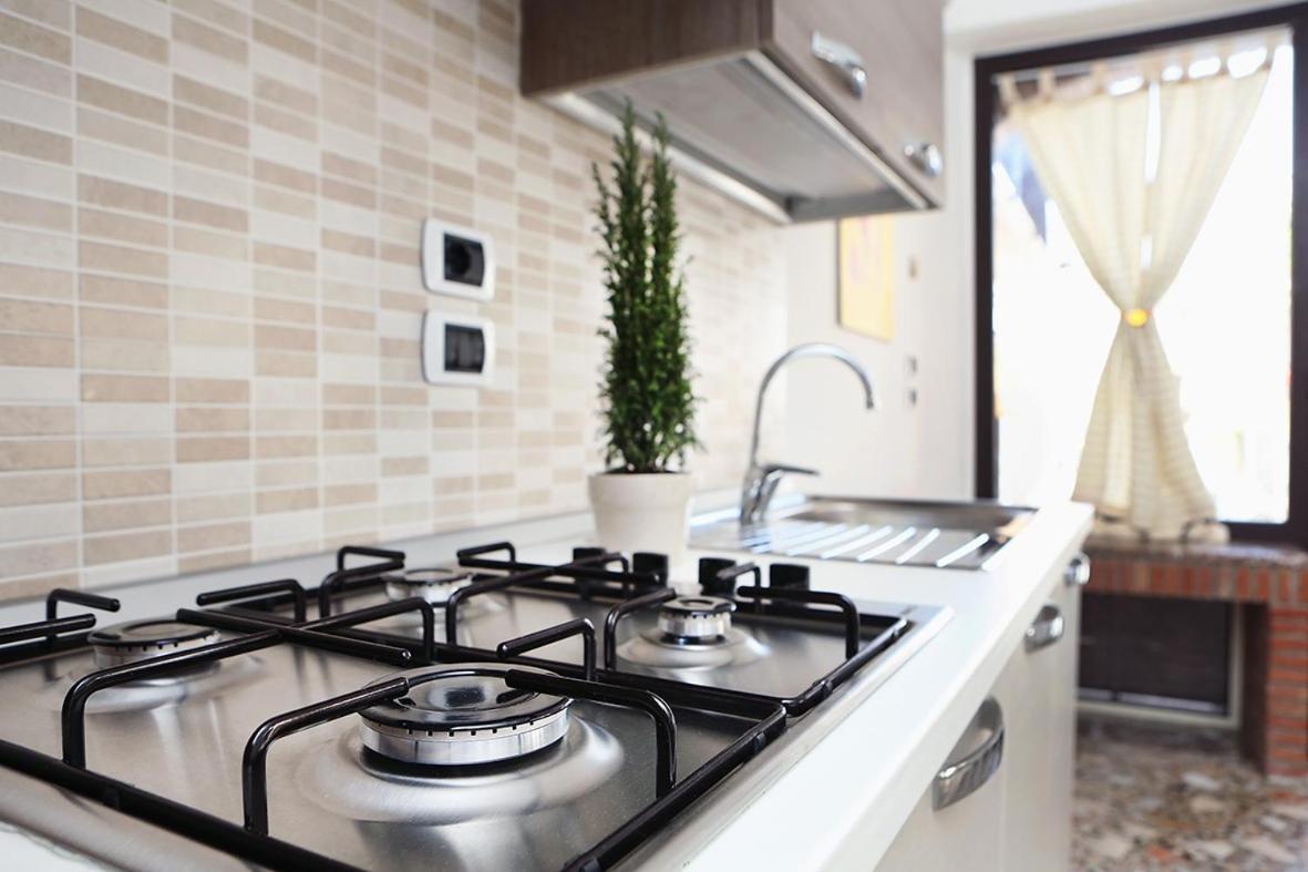 Casa Pirri Apartment Кастелмола Екстериор снимка
