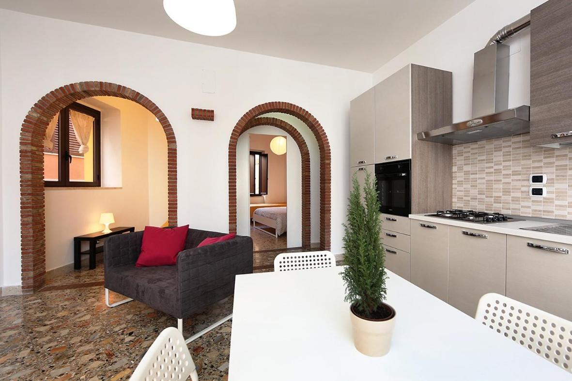 Casa Pirri Apartment Кастелмола Екстериор снимка