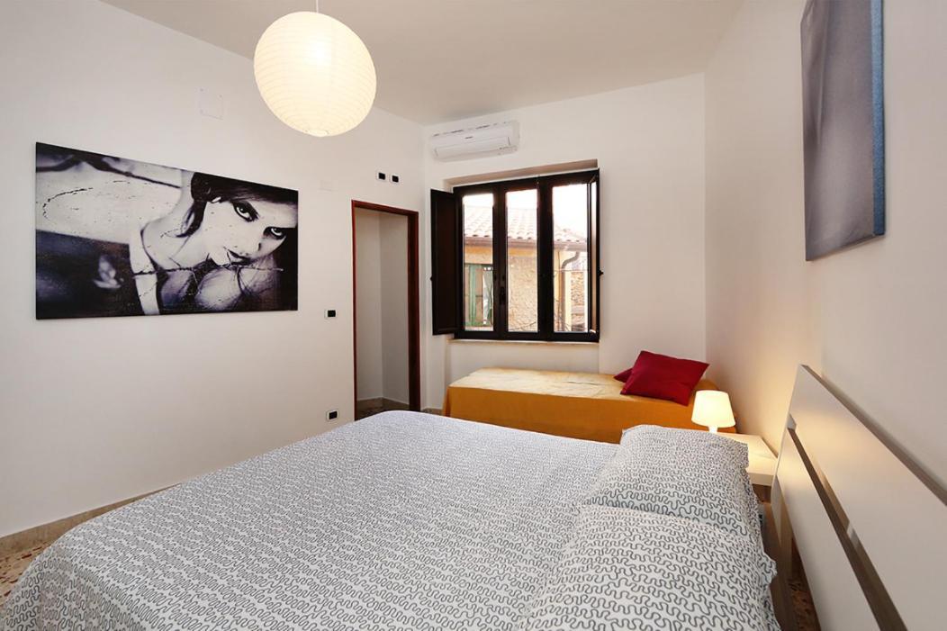 Casa Pirri Apartment Кастелмола Екстериор снимка