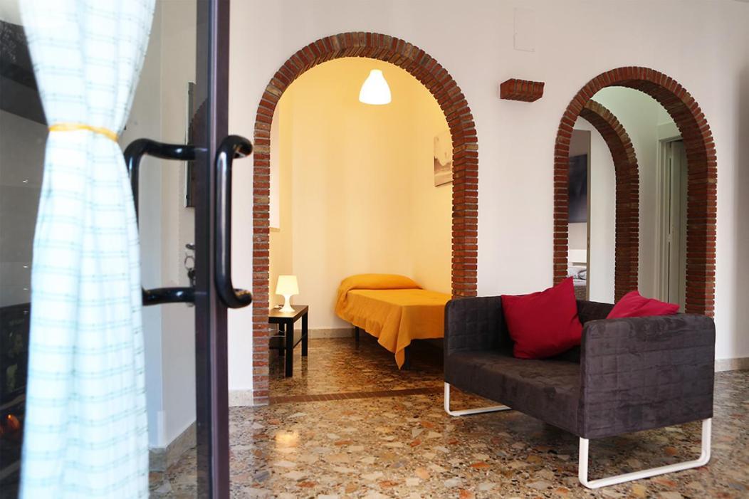Casa Pirri Apartment Кастелмола Екстериор снимка